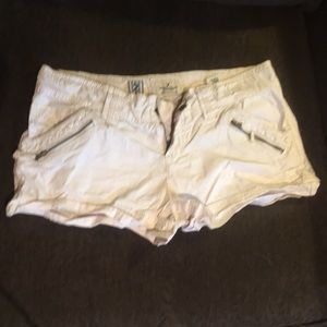 EUC white American Eagle shorts size 2
